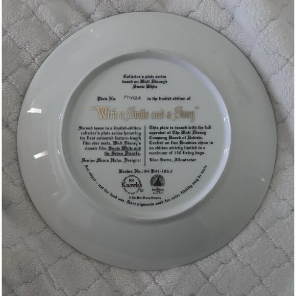 Disney Knowles Collector Plate Snow White With A Smile And A Song 1991 - Picture 2 of 4